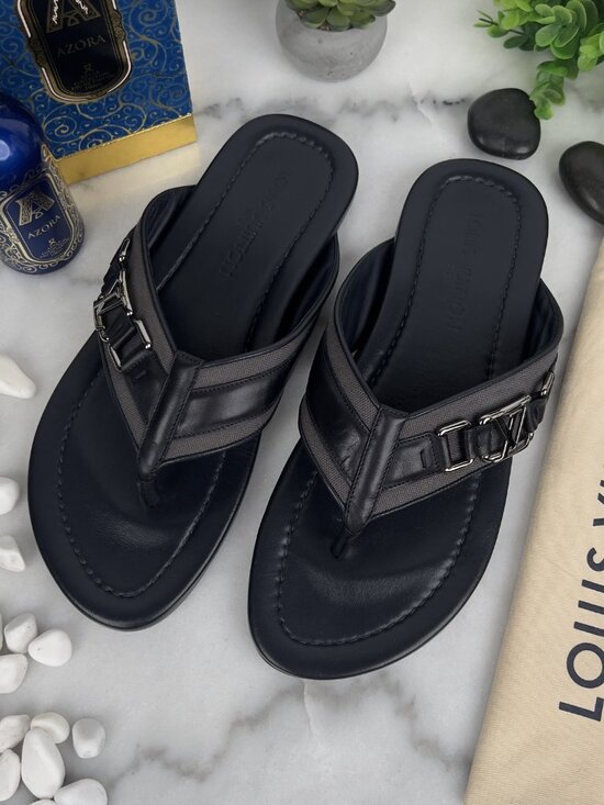 Louis Vuitton Thong Sandals Logo Dark Blue Leather 8.5 LV or 9.5 US or 42.5 EUR main image 4